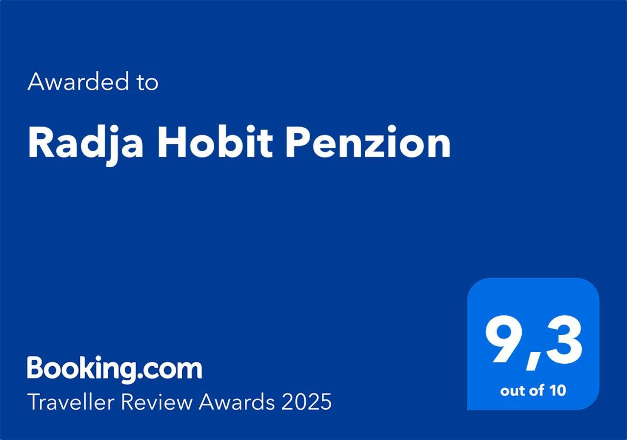 Radja Hobit Penzion Malecov Ngoại thất bức ảnh